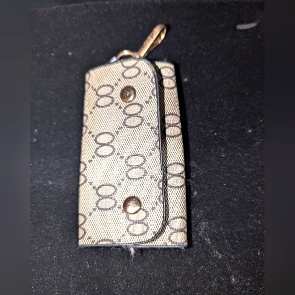 Mei and Ge 6 key holder
